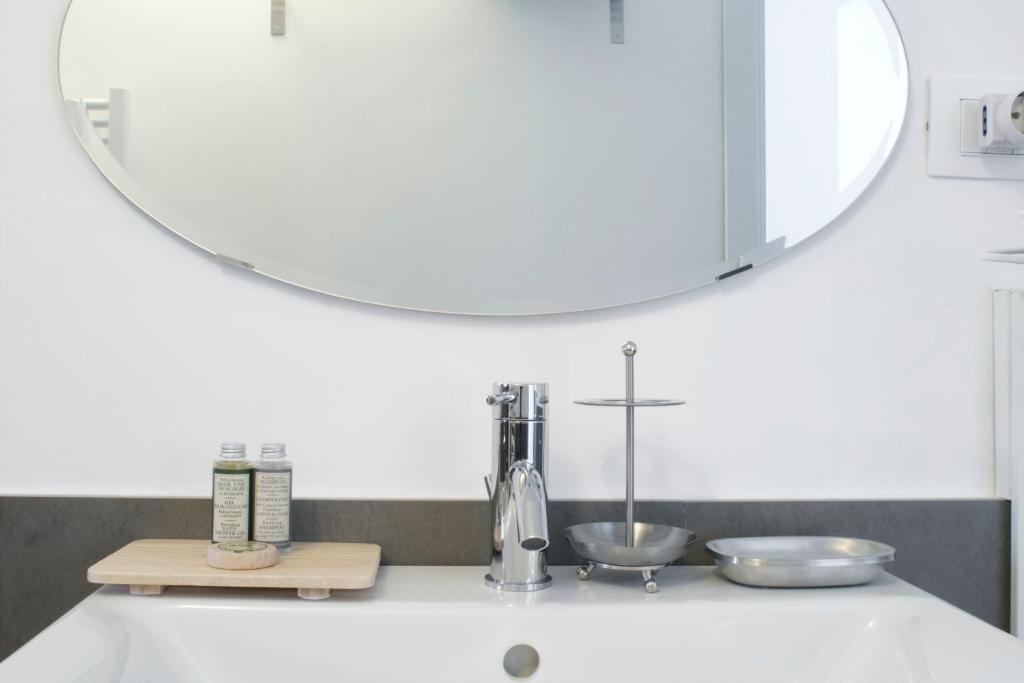 جنوة La Superba Rooms & Breakfast الغرفة الصورة